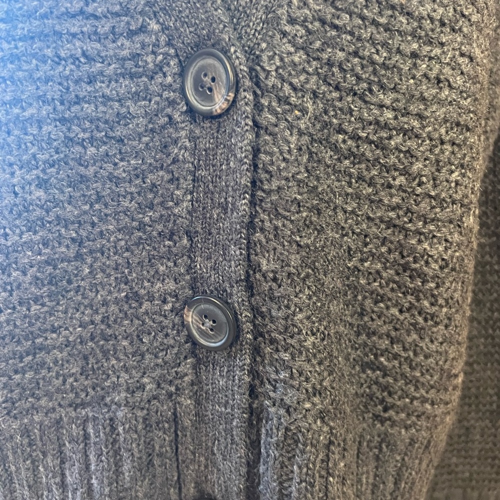 Euc American Eagle Gray Size Medium Cardigan - image 5
